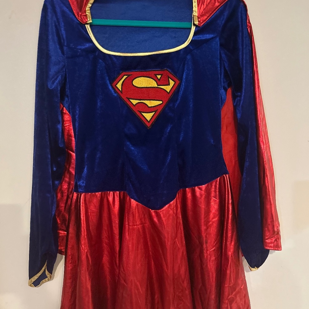 Superwoman Costume  -Womens Medium